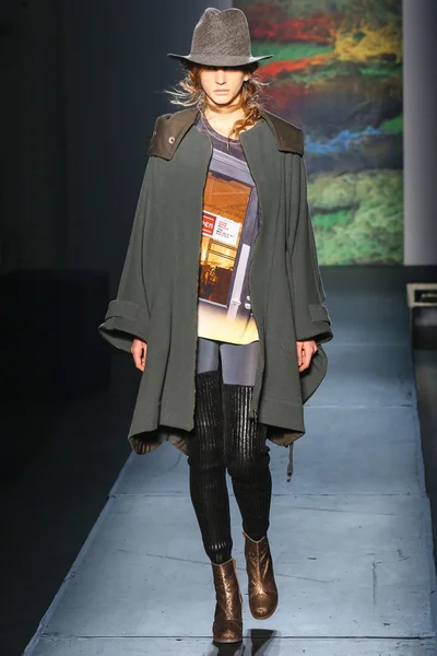 Look 13
